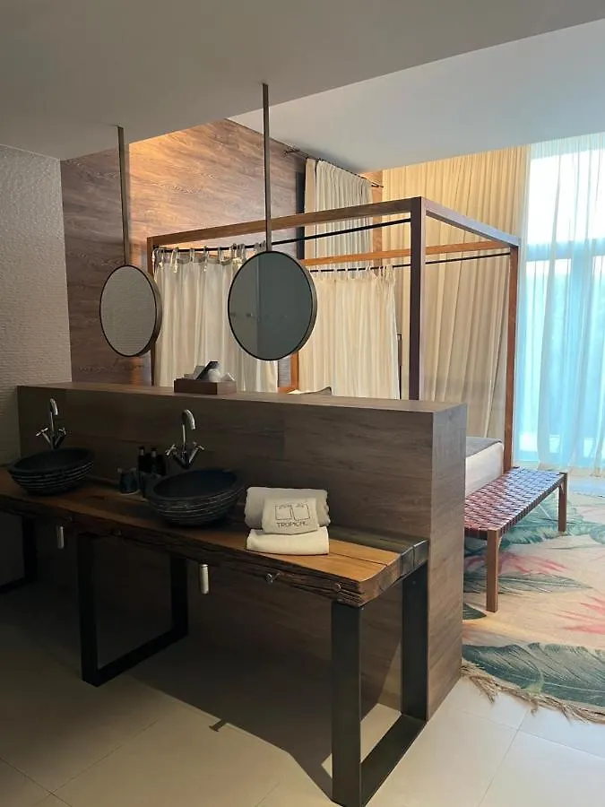 Hotel Playa Grande By Tropical (Adults Only) Gavà